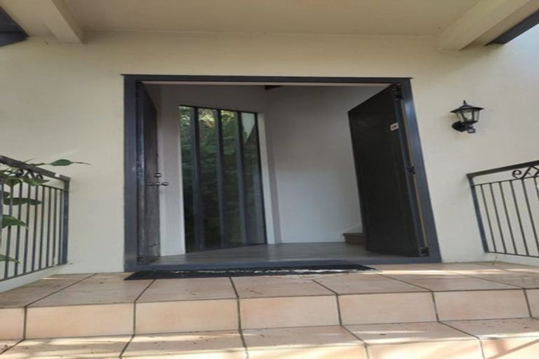 Photo of property in 35 Park Road, Titirangi, Auckland, 0604