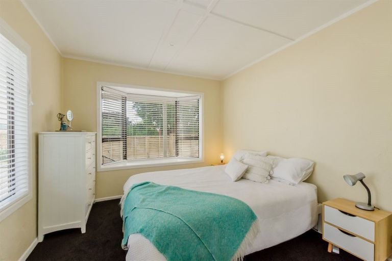 Photo of property in 22 Gavin Road, Raumati Beach, Paraparaumu, 5032
