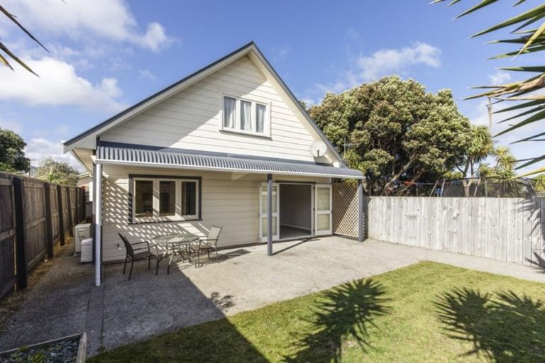 Photo of property in 18a Bolton Street, Petone, Lower Hutt, 5012
