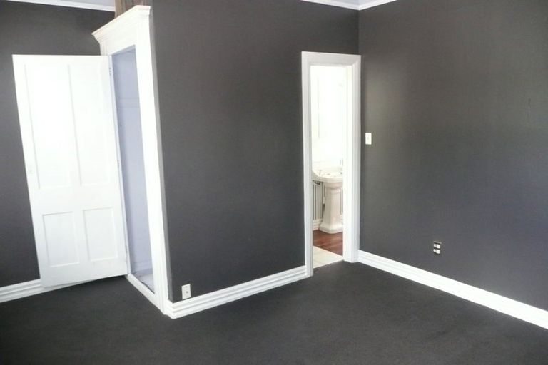 Photo of property in 15 Nairn Street, Mount Cook, Wellington, 6011