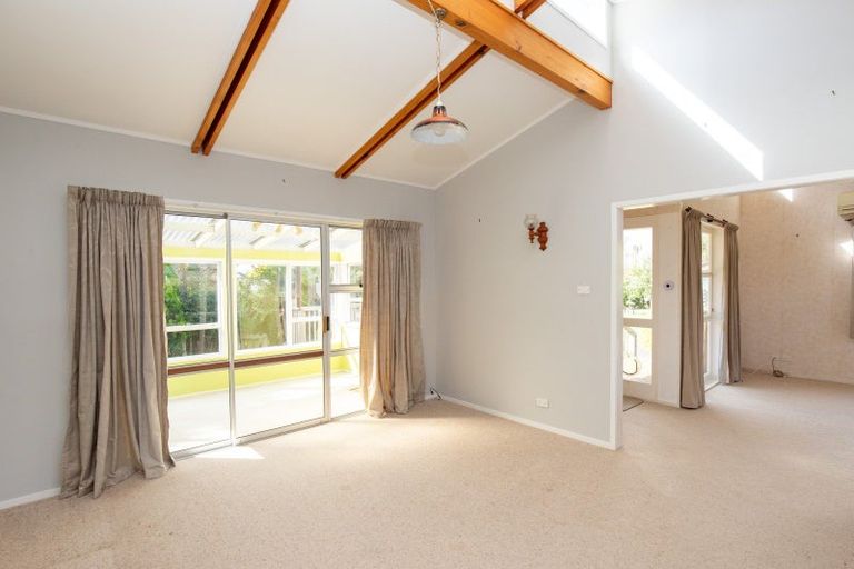 Photo of property in 36 Pipiroa Road, Ngatea, 3503