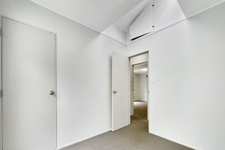 Photo of property in 3/8 Park Hill Road, Birkenhead, Auckland, 0626