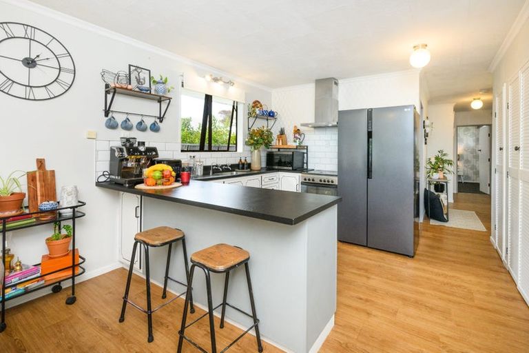 Photo of property in 83 Shamrock Street, Takaro, Palmerston North, 4412