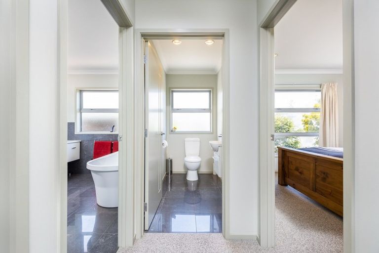 Photo of property in 848a Carrington Road, Hurworth, New Plymouth, 4371