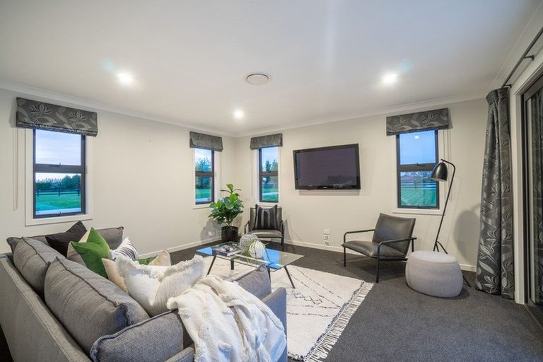 Photo of property in 7 Hartwell Drive, Kelvin Grove, Palmerston North, 4470