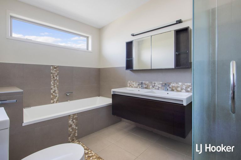 Photo of property in 264a Seaforth Road, Waihi Beach, 3611