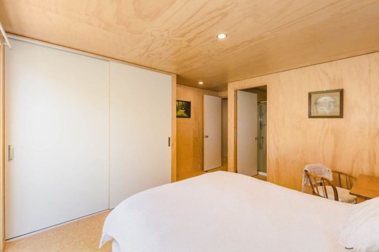 Photo of property in 54a Renown Road, Raumati South, Paraparaumu, 5032