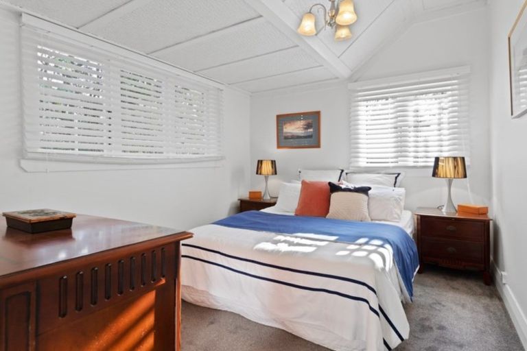 Photo of property in 367b Titirangi Road, Titirangi, Auckland, 0604