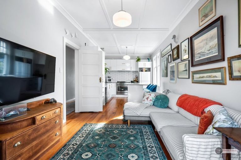 Photo of property in 24 Collins Street, Petone, Lower Hutt, 5012