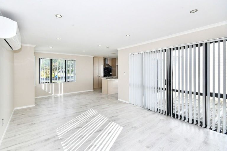 Photo of property in 47 Matata Drive, Takanini, 2112