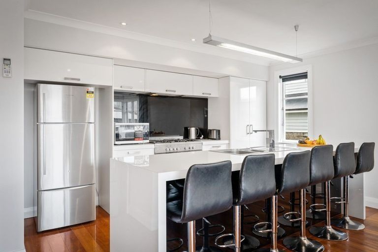 Photo of property in 28 Moonshine Road, Trentham, Upper Hutt, 5018