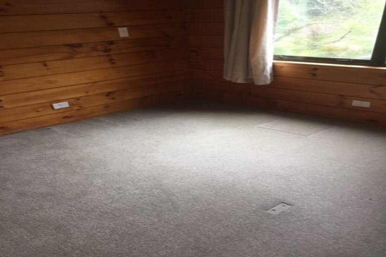 Photo of property in 2/30 Charles Dickens Drive, Mellons Bay, Auckland, 2014