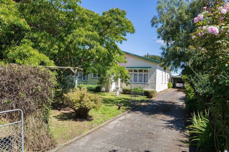 Photo of property in 20 Swinburn Street, Dannevirke, 4930