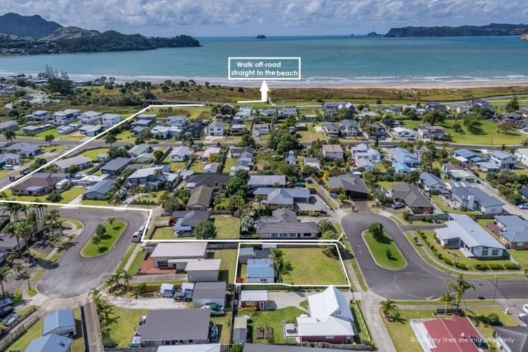 Photo of property in 26 Wells Place, Whitianga, 3510