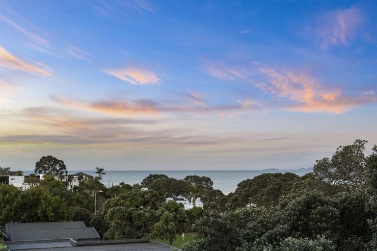 Photo of property in 1/7 The Promenade, Takapuna, Auckland, 0622