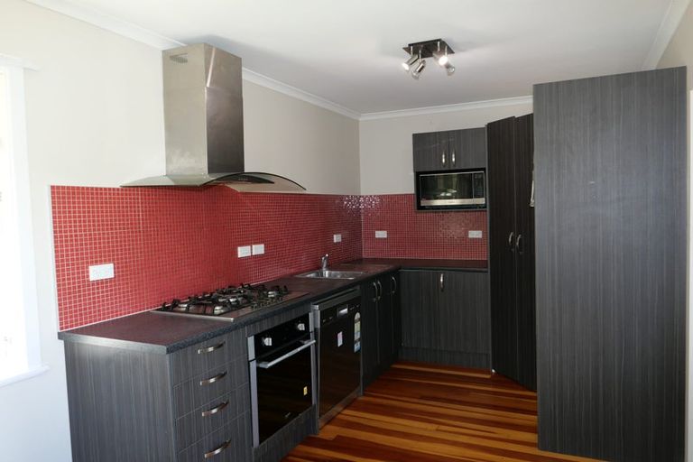 Photo of property in 113 Parkvale Road, Karori, Wellington, 6012