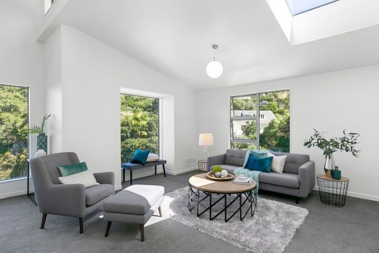 Photo of property in 45 Onslow Road, Khandallah, Wellington, 6035