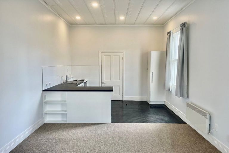 Photo of property in 16 Kawerau Avenue, Devonport, Auckland, 0624