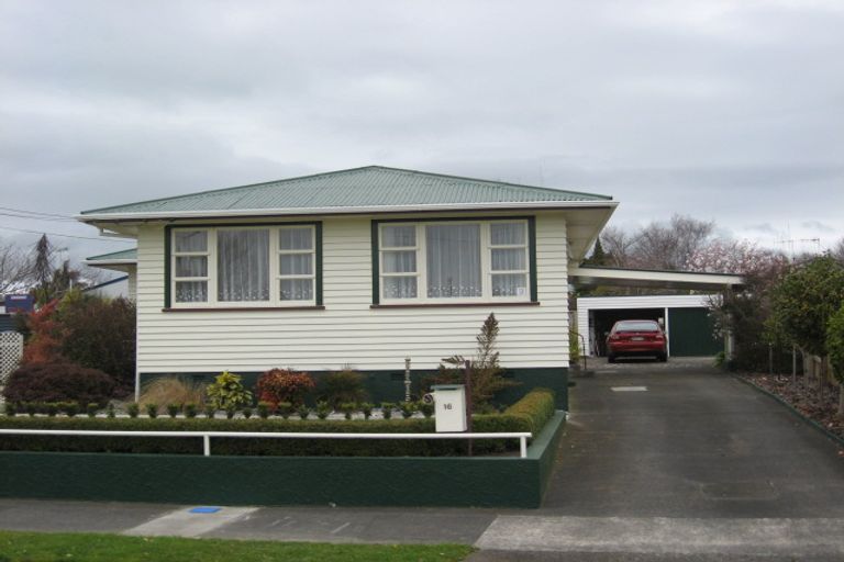Photo of property in 16 Elizabeth Street, Levin, 5510