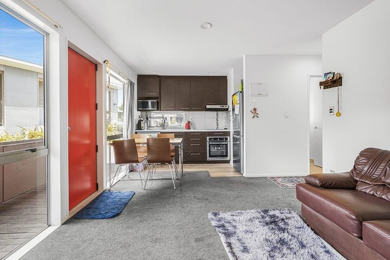 Photo of property in 16a Dowding Street, Melville, Hamilton, 3206