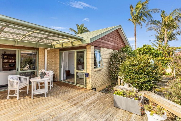 Photo of property in 4 Mayfair Close, Whitianga, 3510