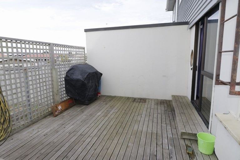 Photo of property in 12 Matipo Street, Castlecliff, Whanganui, 4501