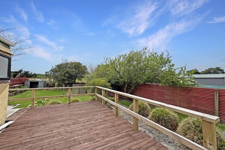 Photo of property in 37 Manuka Street, Castlecliff, Whanganui, 4501