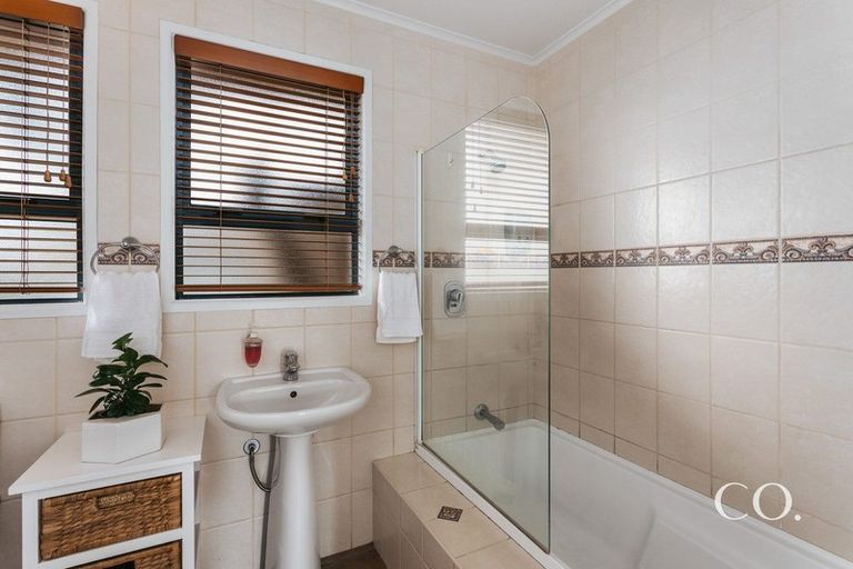 Photo of property in 1a Fairway Avenue, Mount Maunganui, 3116