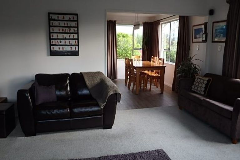 Photo of property in 4a Lakewood Drive, Burwood, Christchurch, 8083