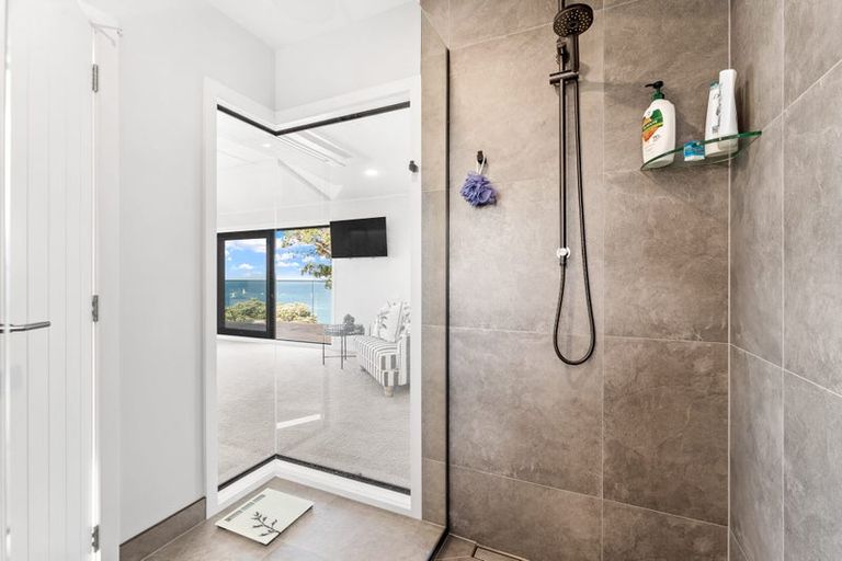 Photo of property in 75 Tiri Road, Manly, Whangaparaoa, 0930