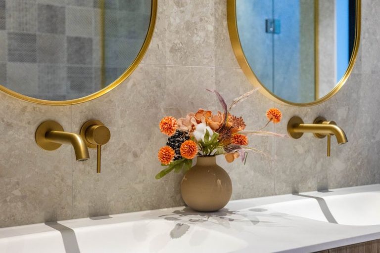 Photo of property in 52 Matangi View Drive, Orewa, 0931