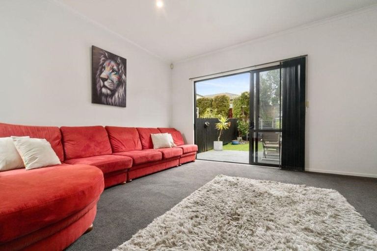 Photo of property in 39 Lazurite Drive, Westgate, Auckland, 0614