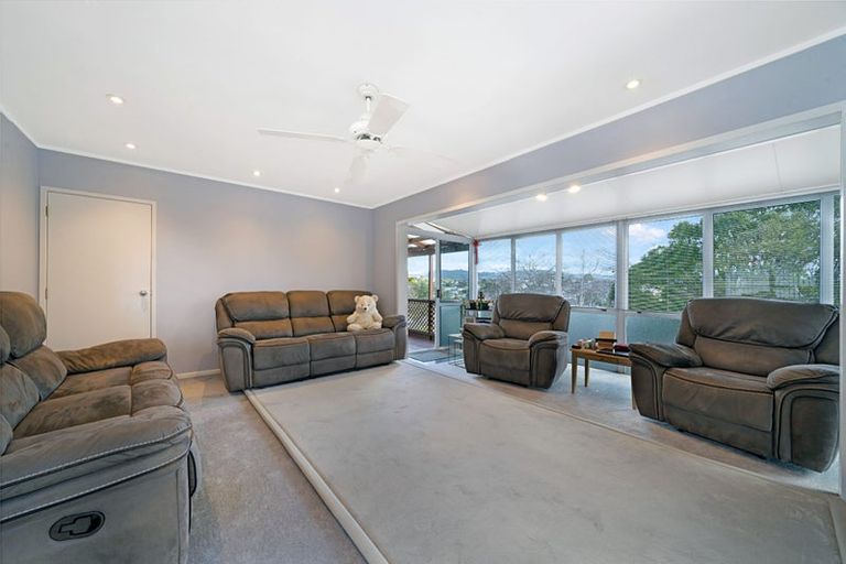 Photo of property in 4 Seakens Way, Glen Eden, Auckland, 0602