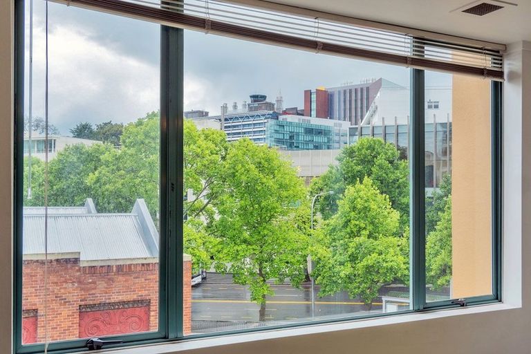 Photo of property in 1 Genesis Place, Flat Bush, Auckland, 2019