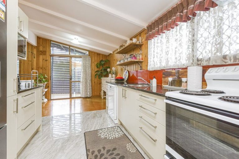 Photo of property in 18 Greenhaven Avenue, Opaheke, Papakura, 2113