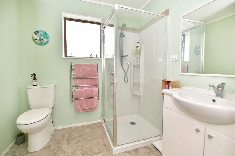 Photo of property in 1/438 Hibiscus Coast Highway, Orewa, 0931