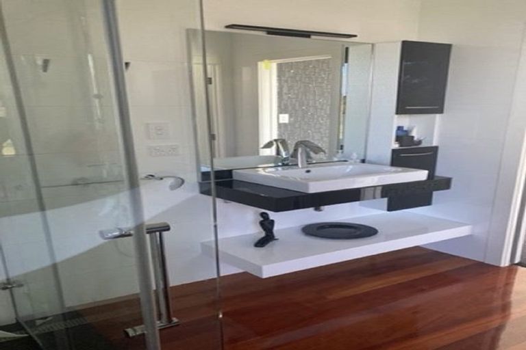 Photo of property in 1122 Rangiotu Road, Rangiotu, Palmerston North, 4477