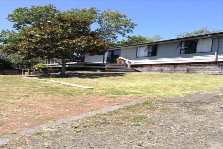 Photo of property in 10 Rapaki Place, Te Atatu Peninsula, Auckland, 0610