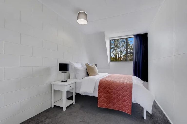 Photo of property in 4/43 Brockworth Place, Riccarton, Christchurch, 8011