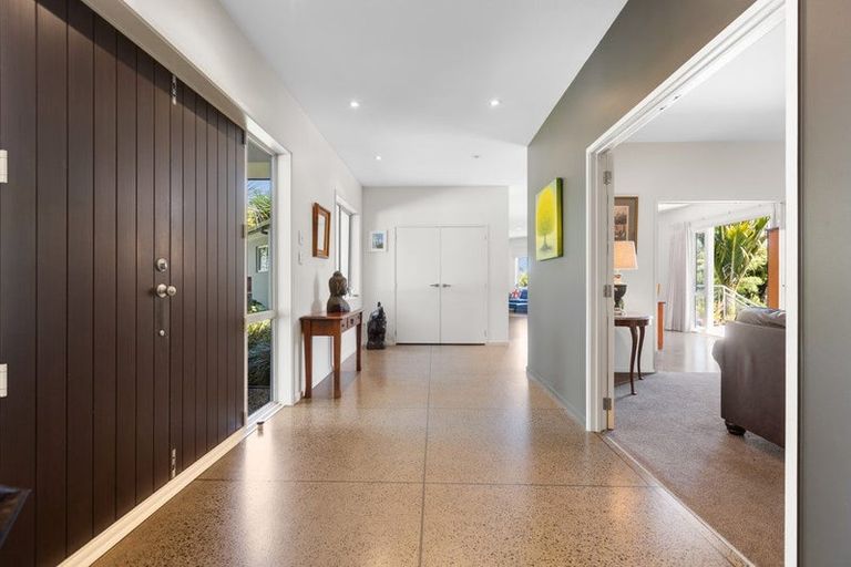 Photo of property in 187 Te Arei Road East, Huirangi, New Plymouth, 4373