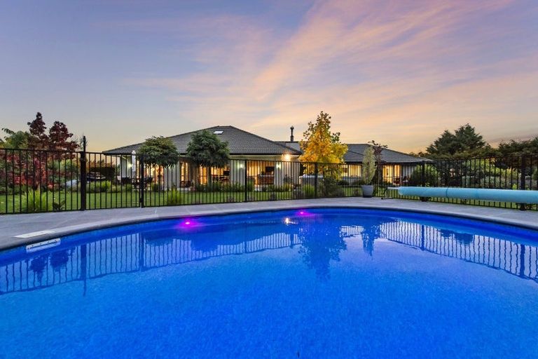 Photo of property in 74 Stott Drive, Darfield, 7571