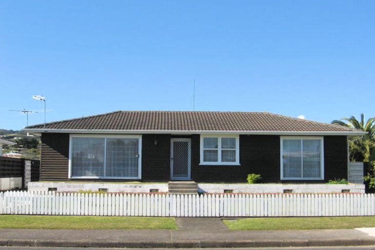 Photo of property in 6 Eastburn Street, Papakura, 2110
