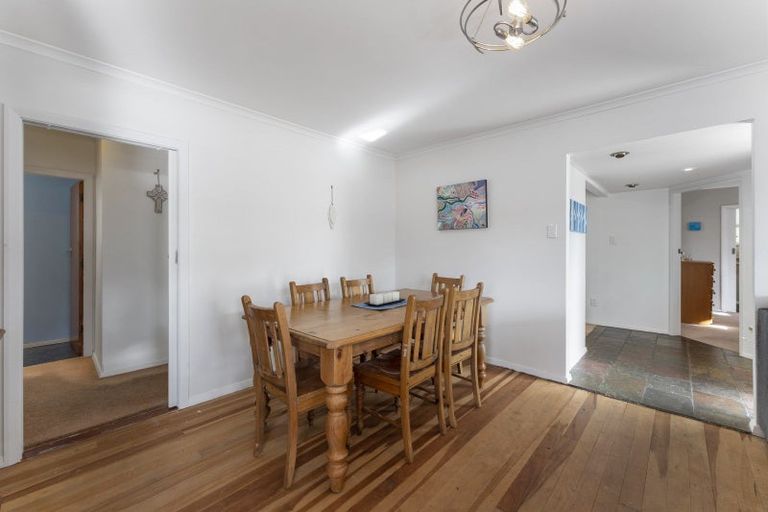 Photo of property in 5 Prouse Grove, Silverstream, Upper Hutt, 5019