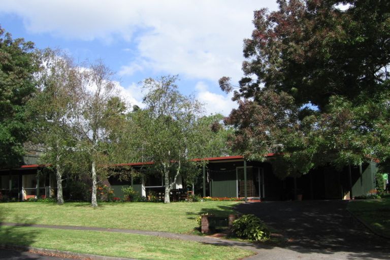 Photo of property in 5 Meanda Gardens, Sunnyhills, Auckland, 2010