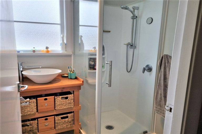 Photo of property in 11 Prouse Grove, Silverstream, Upper Hutt, 5019