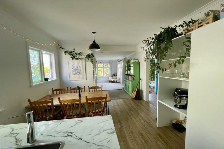 Photo of property in 30 Awamutu Grove, Waiwhetu, Lower Hutt, 5010