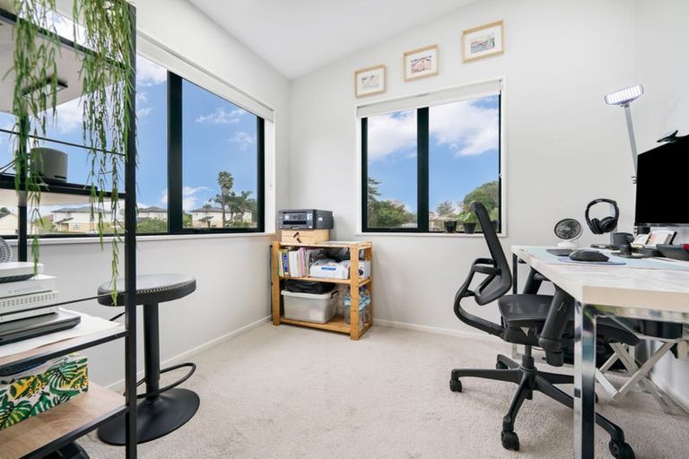 Photo of property in 189a Edmonton Road, Te Atatu South, Auckland, 0610