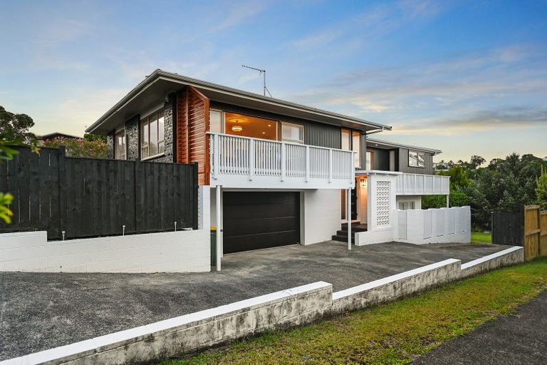 Photo of property in 68 Weatherly Road, Torbay, Auckland, 0630