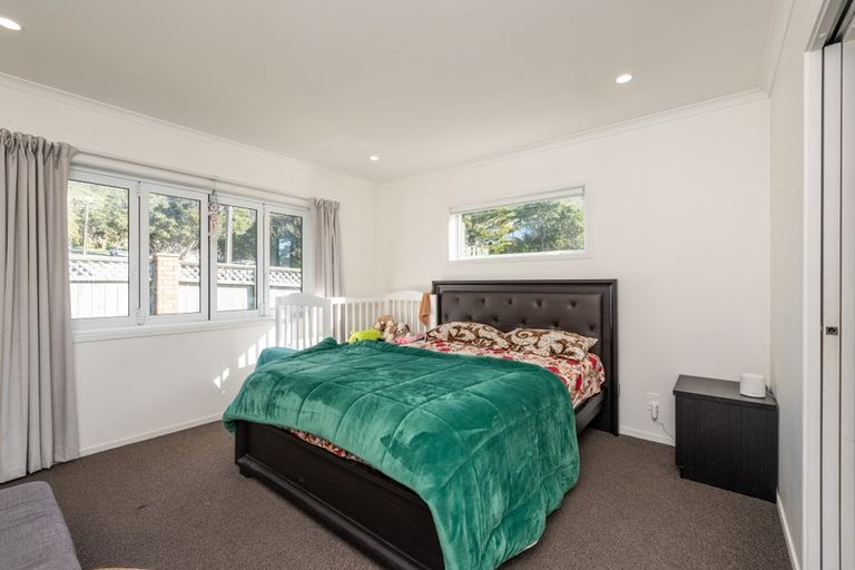 Photo of property in 18 Sim Street, Johnsonville, Wellington, 6037