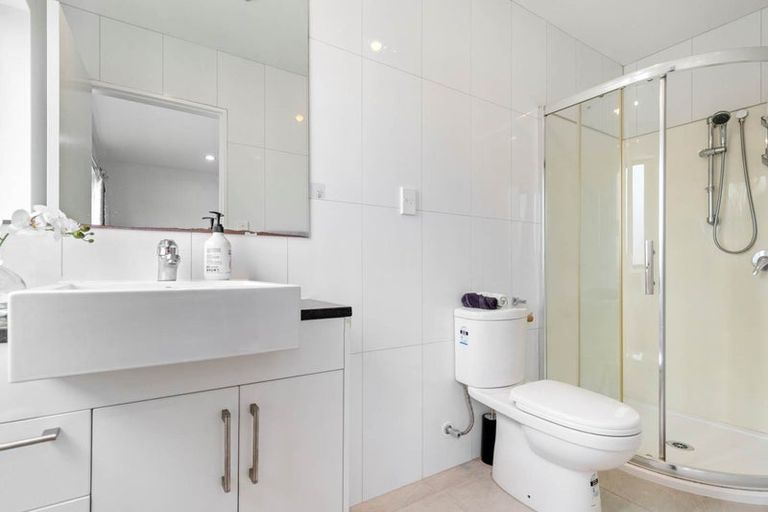 Photo of property in 3/5 Perekia Street, Albany, Auckland, 0632